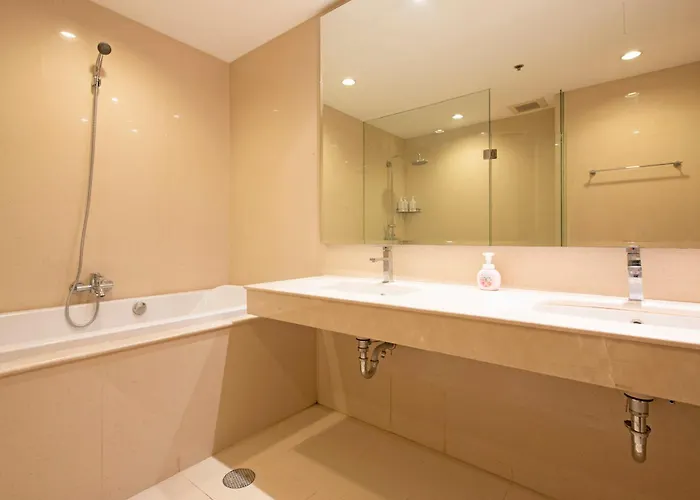 M Estate 2br Private Residence, 300m To Bts Chit Lom