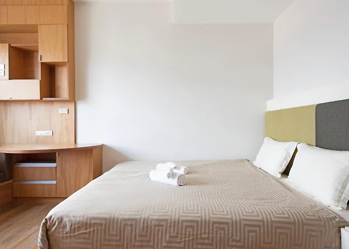 Apartamento M Estate 2br Private Residence, 300m To Bts Chit Lom Bangkok